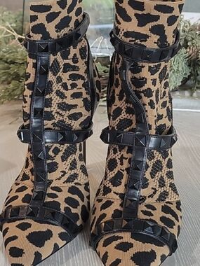 Leopard Print Studded Ankle Boots - Black & Tan